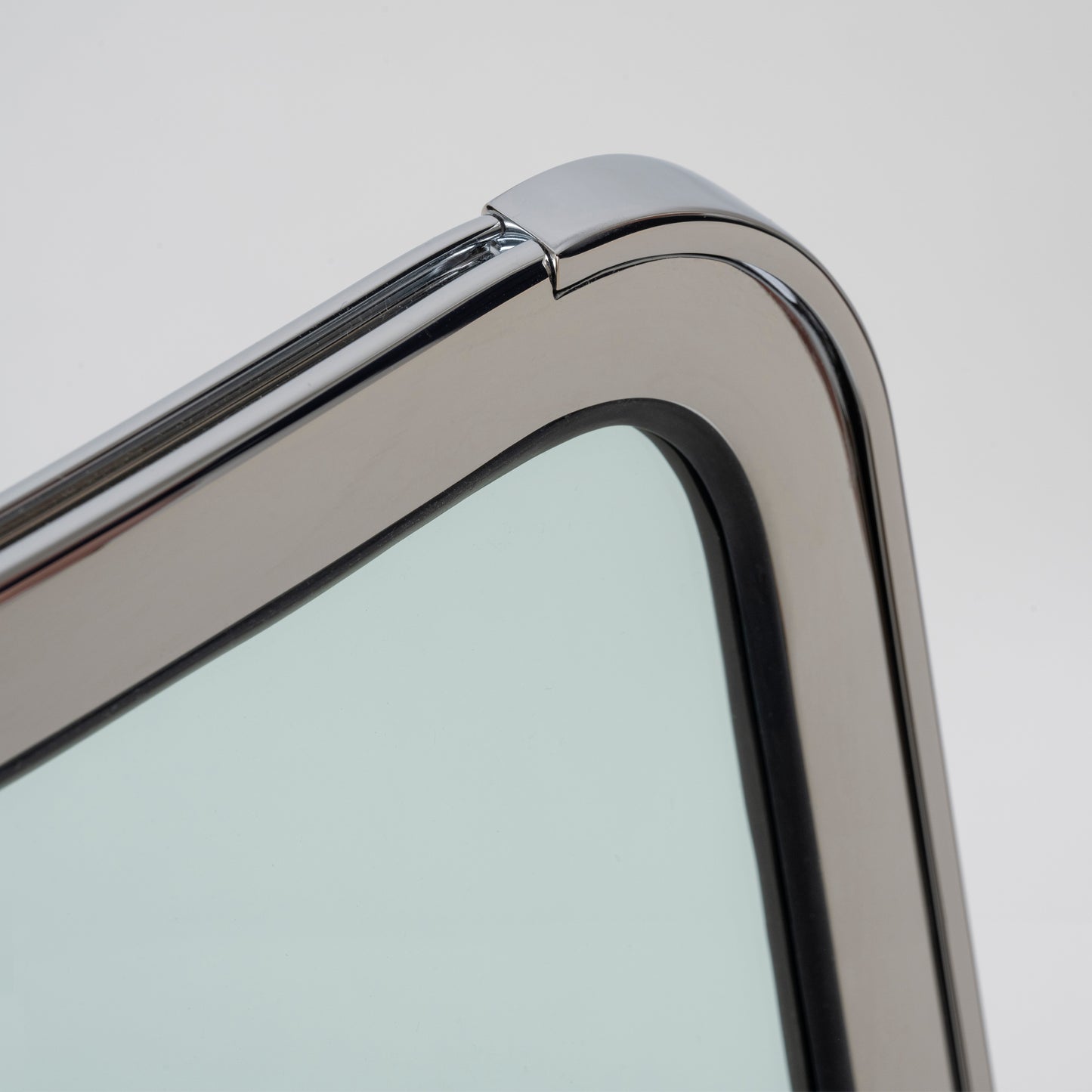 AC Shelby Cobra Windscreen